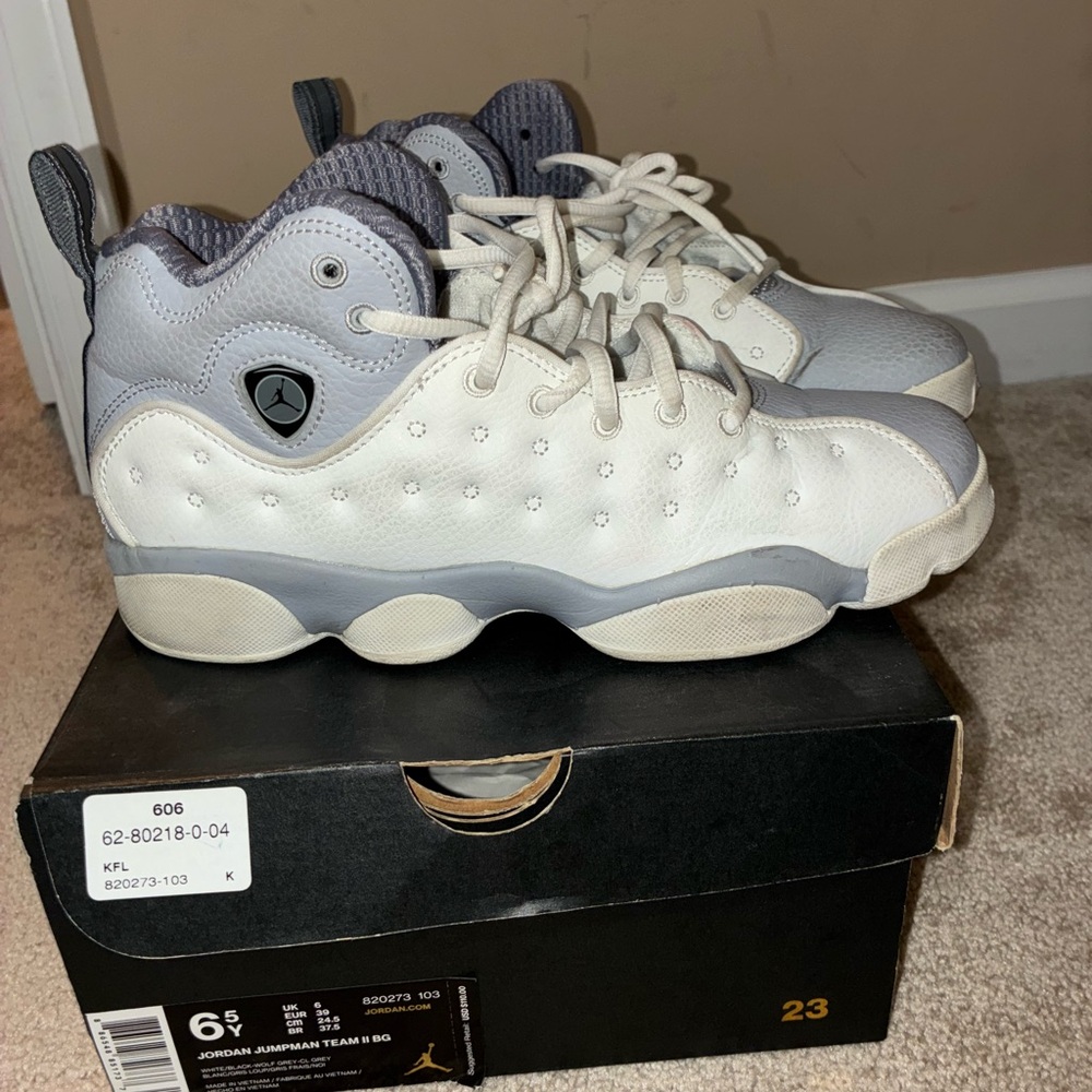Jordan Jumpman Team II White and Gray Sneakers
